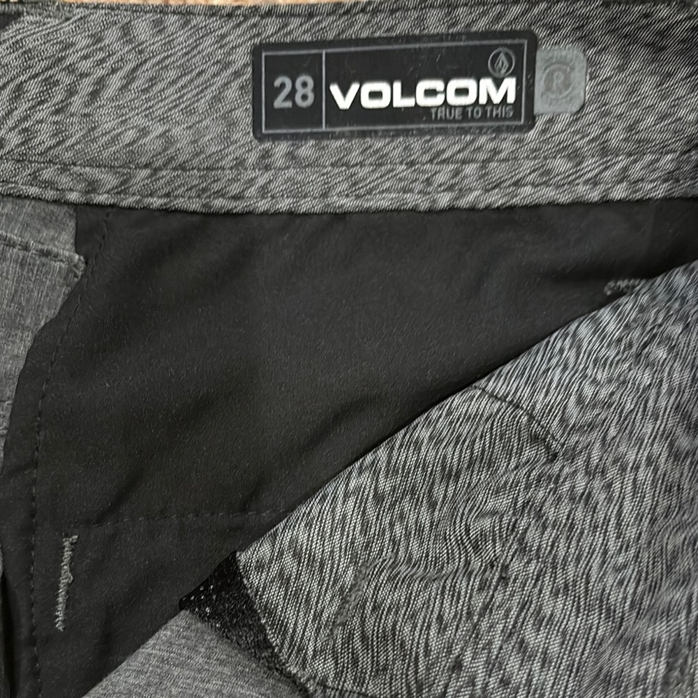 Volcom Gray Flat Front Shorts Tailored for Business Casual - Picture 2 of 4